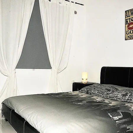 Apartment Georgia's Luxury Larnaca